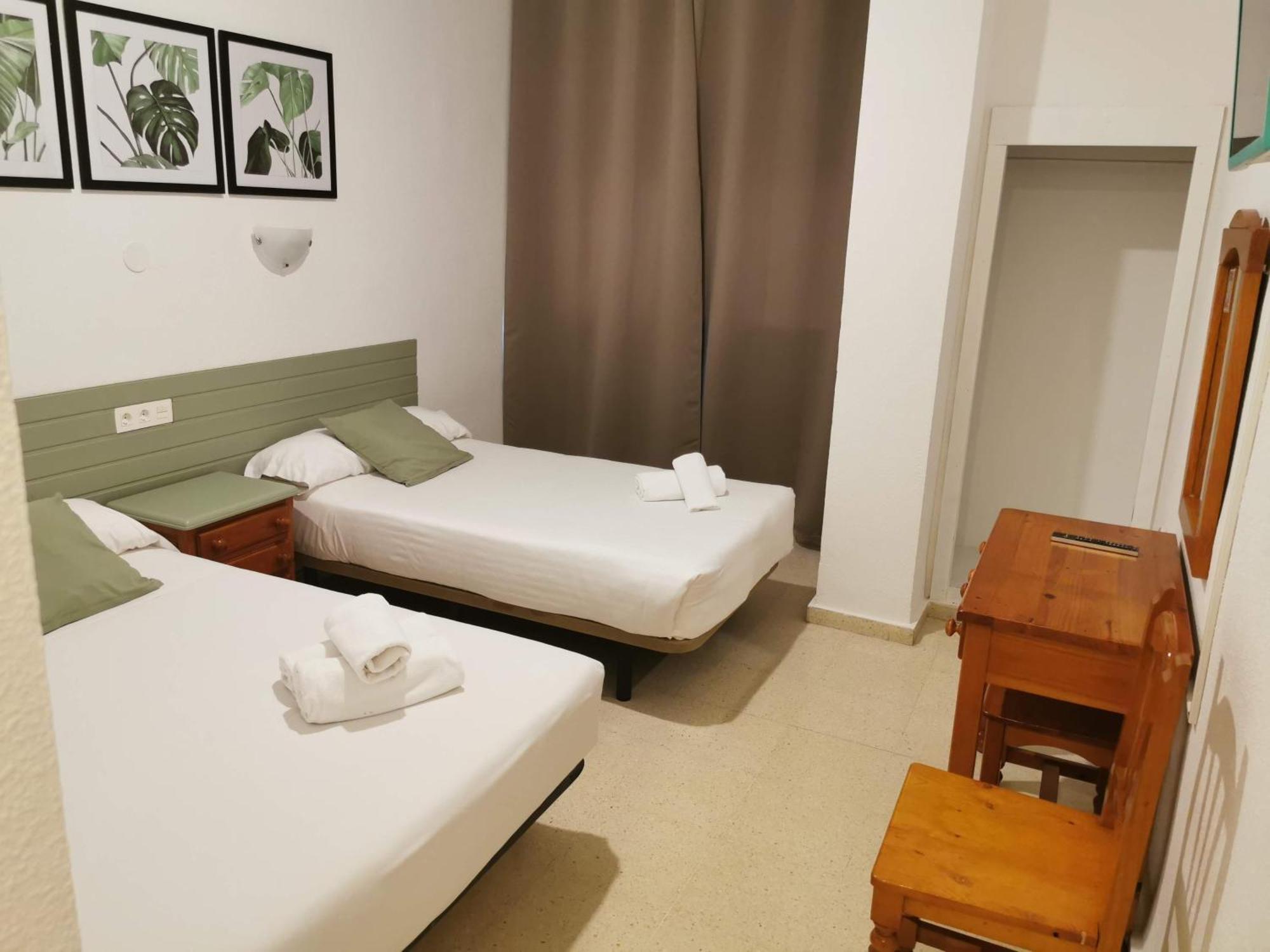 Hotel Costa Andaluza Мотрил Стая снимка