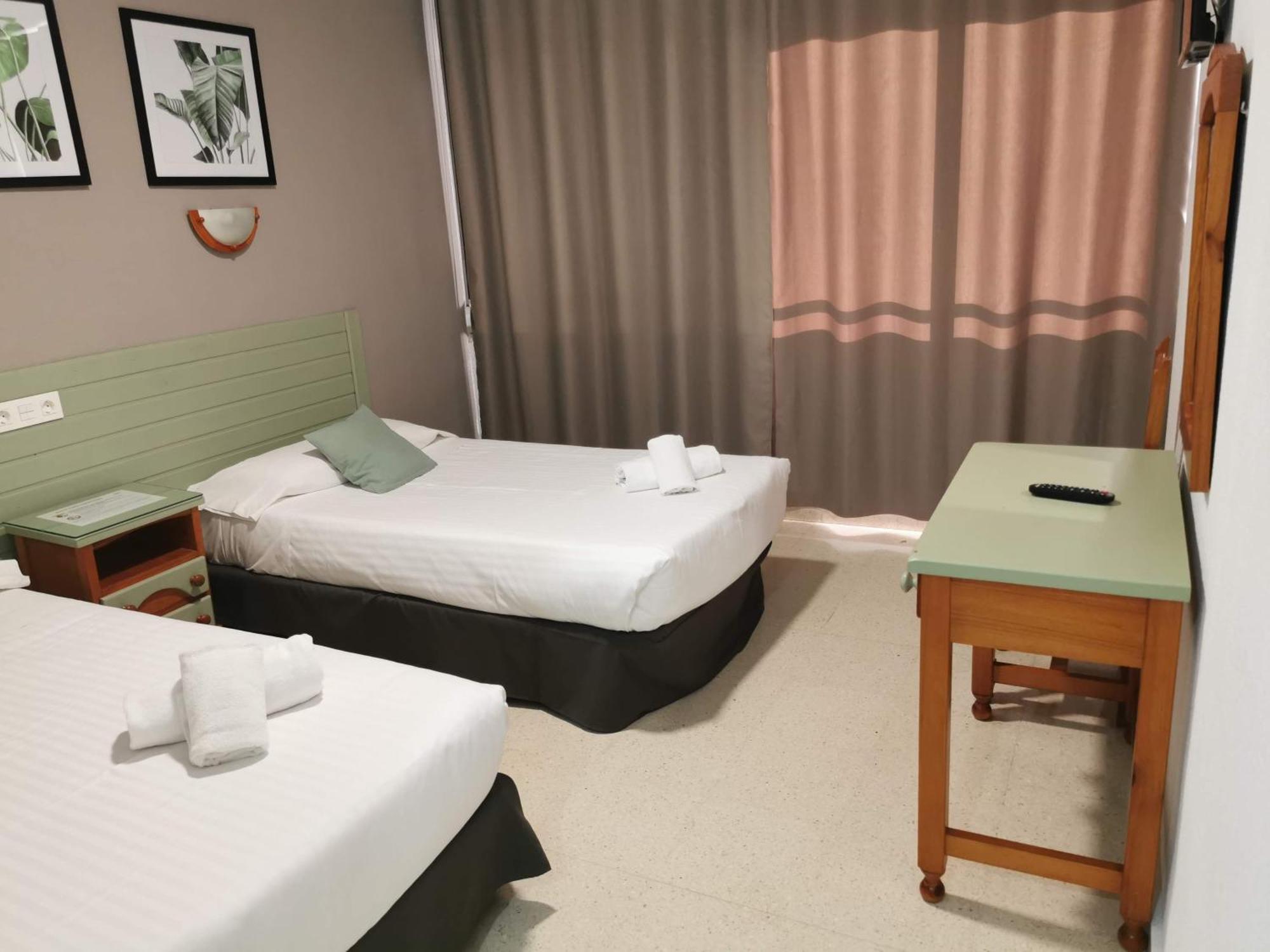 Hotel Costa Andaluza Мотрил Стая снимка