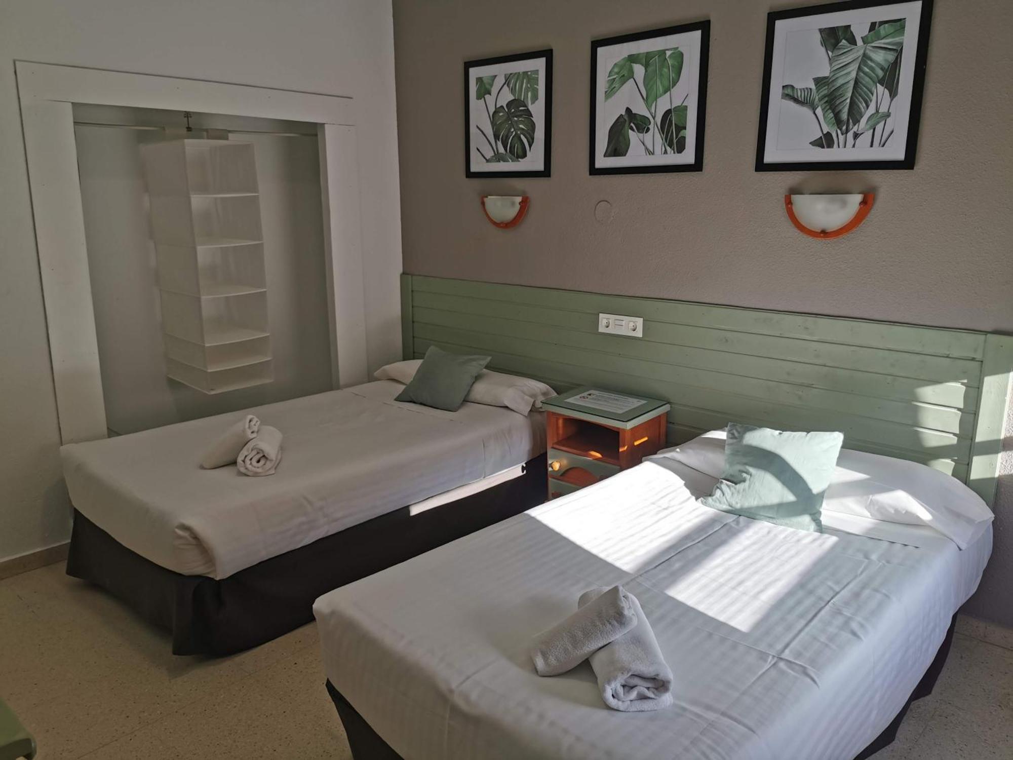 Hotel Costa Andaluza Мотрил Стая снимка